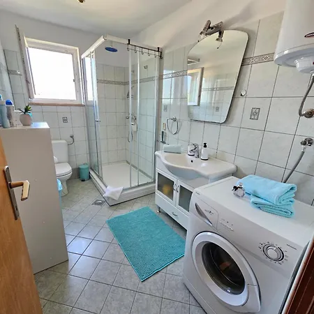 Neven Parking Place Apartman