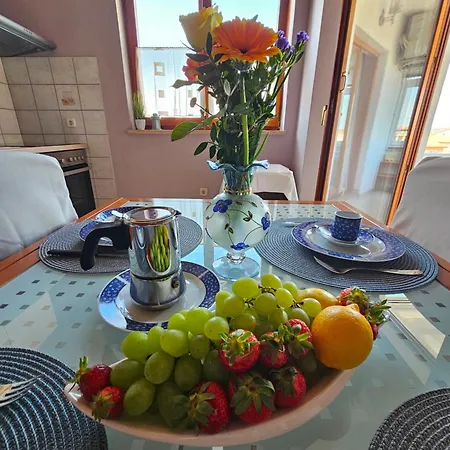 Apartman Neven Parking Place